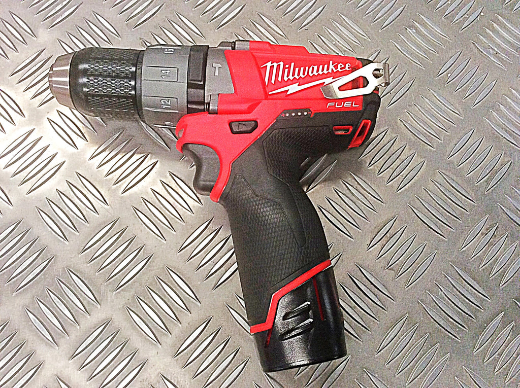 MILWAUKEE M12CPD 12 volt DRILL KIT 2.0ah Bolt Bank